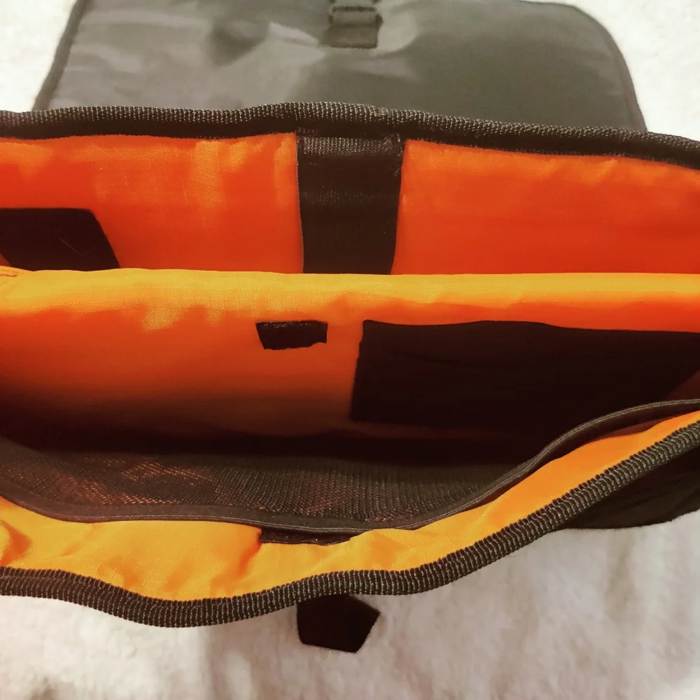 Microsoft Laptop Shoulder Bag Multi Pocket Compartment Padded w/ Strap